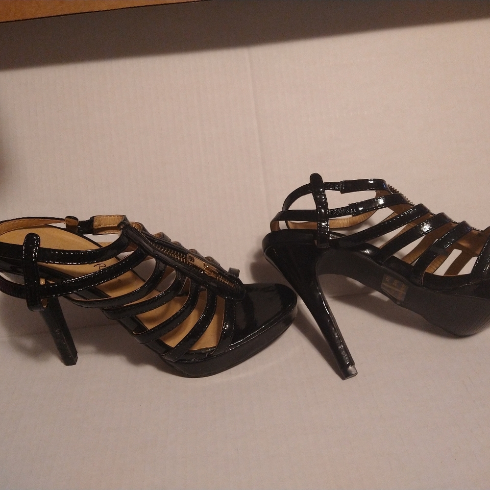 Sexy strappy stiletto heeled patent sandal